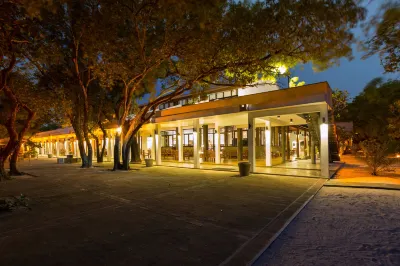 Nilaveli Beach Hotel โรงแรมใน