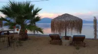 Seacret Apartments Hotels in Selianitika