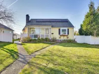 1 Mi to Downtown Salem: Studio w/ Fire Pit Access Hotels in Salem