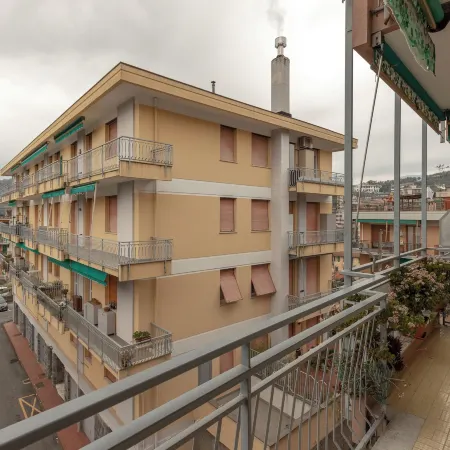JOIVY Cerisola lovely studios in Rapallo