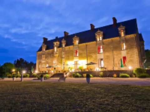 Château de la Verie Hotels in Challans