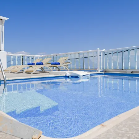 Amerisa Suites & Villa