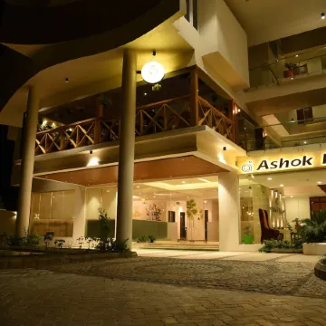 Ashok Inn Отели в г. Давангере
