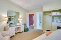 Wine Country Home with Yard Walk to Downtown! - 3-Star