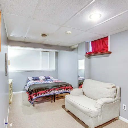 Shawnee Vacation Rental ~ 11 Mi to Kansas City!