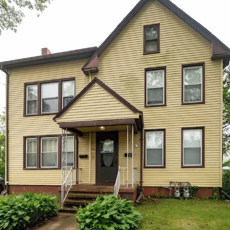 Nautical 3BR Sleeps 8 @ Tweed Airport W/ Fire Pit + Smart TVs Near Beach & Yale