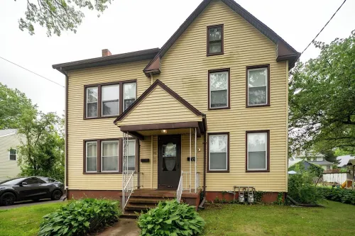Nautical 3BR Sleeps 8 @ Tweed Airport W/ Fire Pit + Smart TVs Near Beach & Yale