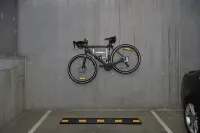 Oaks R Suites Geelong - parking