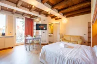 BolognaRoomscom - Santo Stefano Apartments