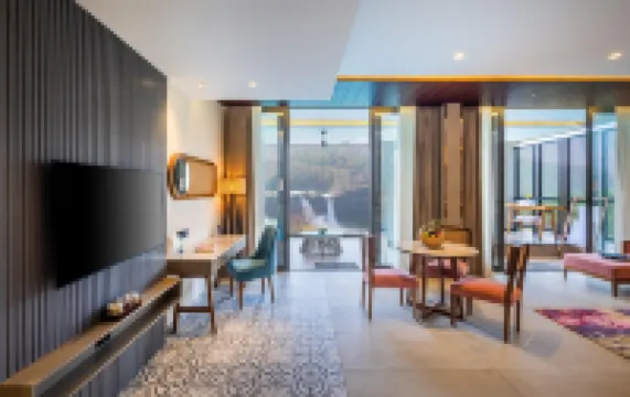 Flora Misty Falls Athirappilly Hotels in Pariyaram