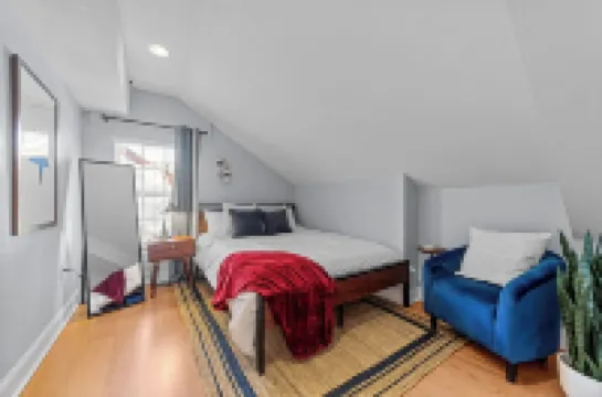 Cozy 3BD Beachfront - Foosball & Yard Games w/ BBQ