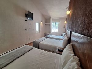 OYO Hotel Rolovi Cancun