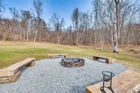 Modern Salineville Cabin on 13 Acres w/ Fire Pit! - Wifi