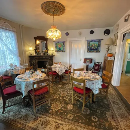 Secrets on Main Bed & Breakfast