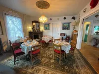 Secrets on Main Bed & Breakfast Hotel di Cheboygan