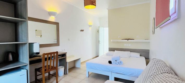 Galaxy Hotel Hotels in Ios