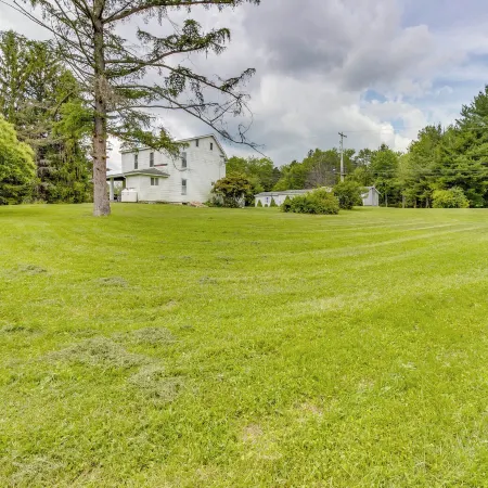 Pet-Friendly Smithmill Retreat w/ Yard!