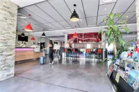 Hôtel des Lumières Lyon Meyzieu Arena Stadium Hotels in Meyzieu