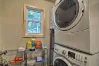 Pet-Friendly Petoskey Area Cabin, Walk to River! - Pet friendly