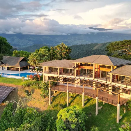 Lamangata Luxury Surf Resort Отели в г. Савегре
