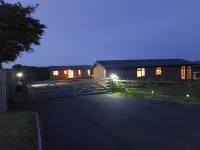 2 Bedroom Sleeps 4 Lodge-Smart Tv-Hot Tub-Dogs Ok - Cho phép mang theo thú cưng