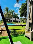 Rio Vista Lodge - مسبح