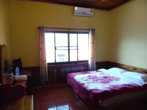 Oudomphone Guesthouse 2 Hotels in Ban Houayxay