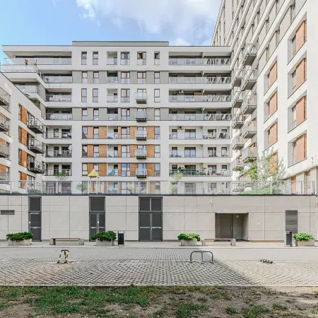 Lumina apart with parking in City Center