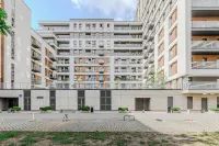 시티 센터의 주차장 있는 루미나 아파트  호텔