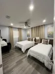 Tropical Oasis Plus with Hot Tub+5mi to Beach, Near Img!