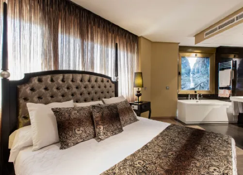 Hotel Condestable Iranzo