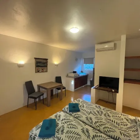 The Dive Hut - Boutique Apartments
