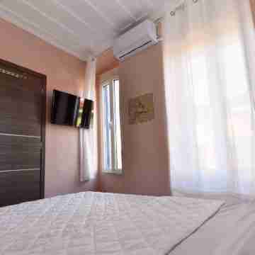 Charming Samos Escape With Jacuzzi and Private Balcony Rooms