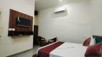 Hotel Moon -Near Bus Stand Panipat - 2 étoiles