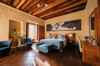 Hotel Boutique Casa Catrina