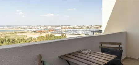 Praia da Rocha 2 bed flat- amazing view Отели рядом со станцией Portimao