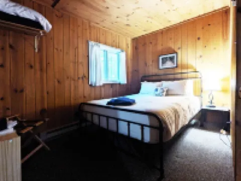 Amenities & Resort Access Included, Cabin 1
