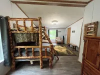 Dogs Welcome! Lake House. Close to Dells!