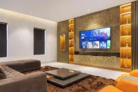 Metrohut Service Apartments