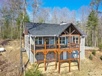 Views Views Views, Comfort, Location, Amenities Hotels in Cherry Log