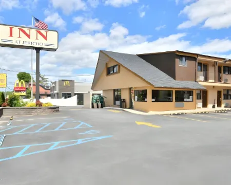 Inn at Jericho Hotels in Jericho