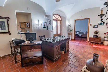 Hotel Rural la Sinforosa Отели в г. Альмендралехо