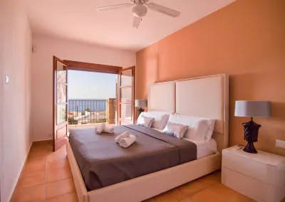Luxury Villa Christine sea View 6 bed 5 Bath Hotel in zona Cala de Les Palmeretes
