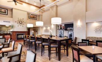 Hampton Inn & Suites Addison