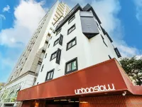 Urbanslow Hotels near محطة مابو