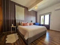 5BR Lux Villa - Sleeps 13 - Saltwater Pool - Outdoor Bar - Fireplace - Lefkara Hotel di Pano Lefkara