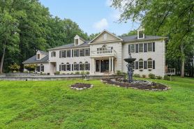 Elegant Georgian Mansion in Potomac Maryland, family house