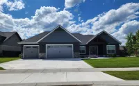 Monthly Vacation Rental in the gorgeous Flathead Valley! - Bungalows