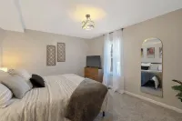 Charming 3-bedroom house in North Syracuse Hotels in Clay