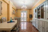 Charming 2-bedroom apartment with AC, WiFi in fantastic Korçë Hotels in 